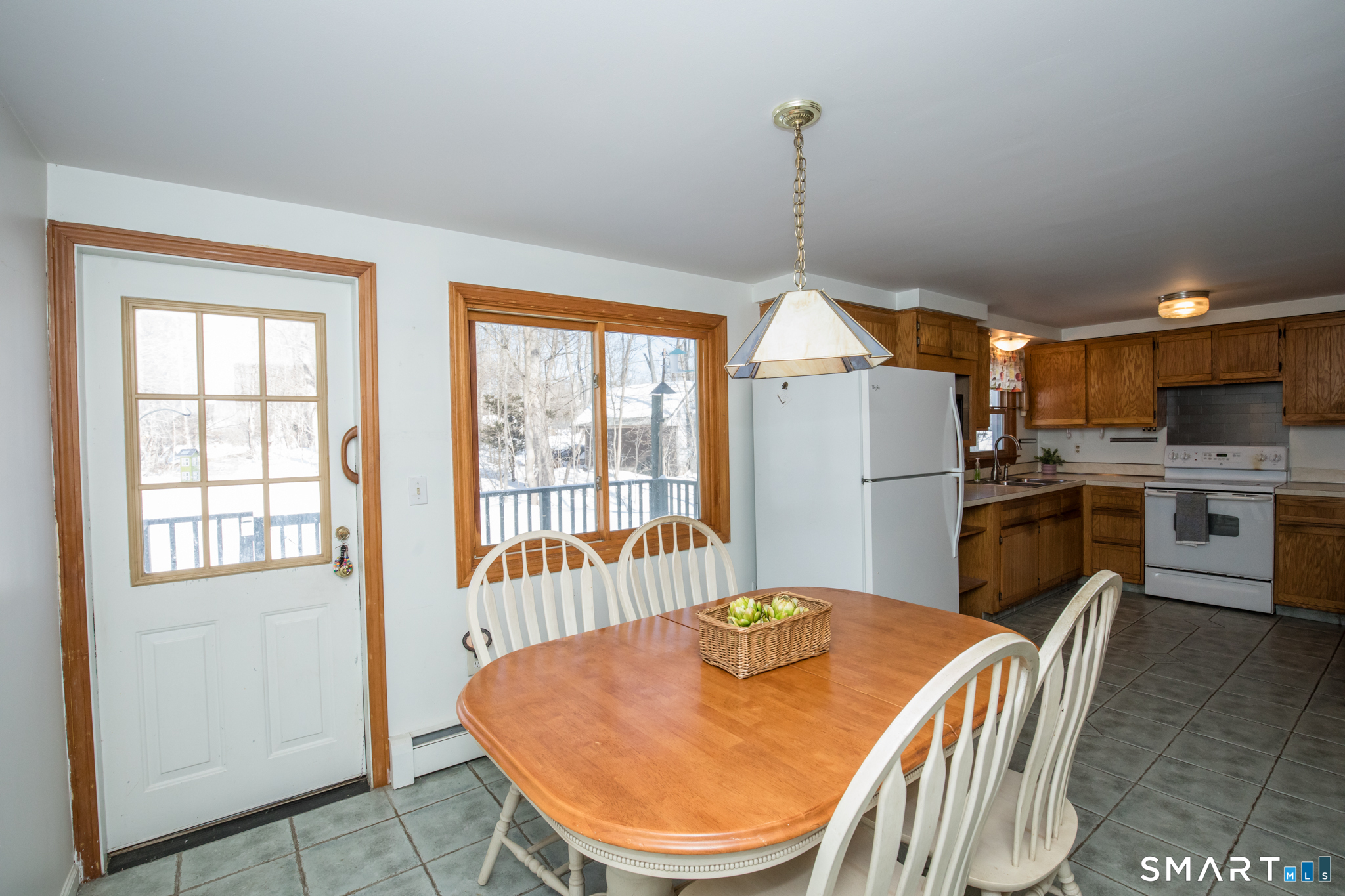 13 Bailey Avenue Wallingford, CT 06492 - Photo 13 of 36 Kitchen