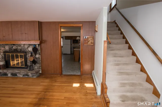 $399,000 | 13 Bailey Avenue, Wallingford, CT 06492