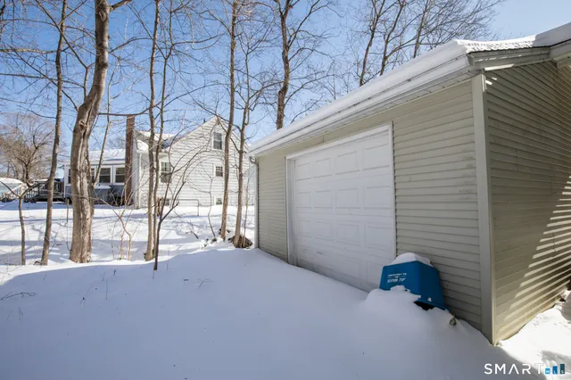 $399,000 | 13 Bailey Avenue, Wallingford, CT 06492