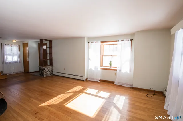 $399,000 | 13 Bailey Avenue, Wallingford, CT 06492