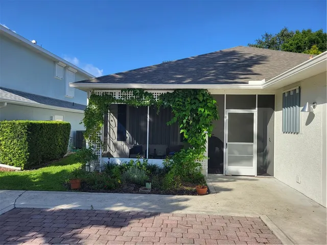$595,000 | 7350 35th Court, Vero Beach, FL 32967