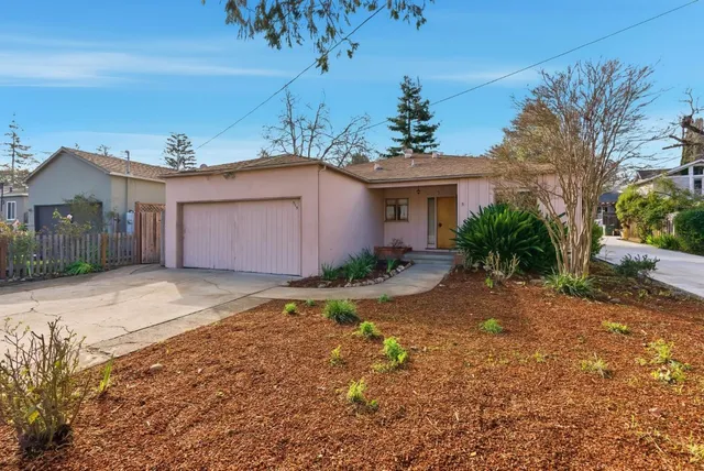 $2,700,000 | 915 Cloud Avenue, Menlo Park, CA 94025