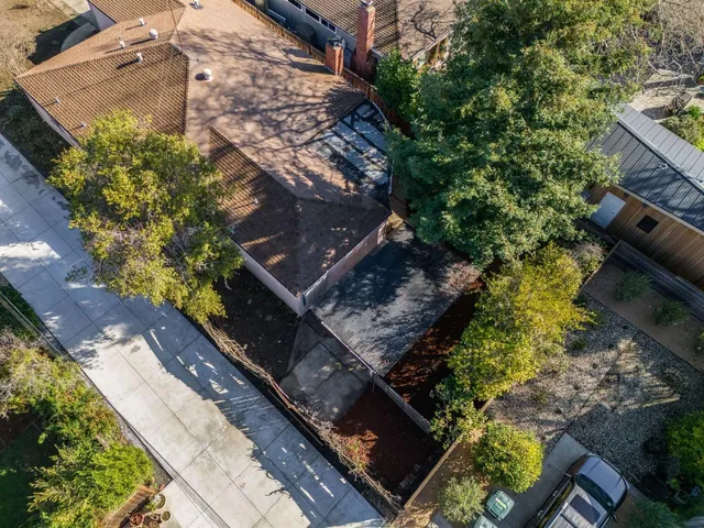 $2,700,000 | 915 Cloud Avenue, Menlo Park, CA 94025