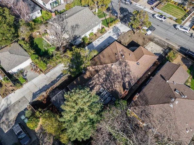 $2,700,000 | 915 Cloud Avenue, Menlo Park, CA 94025