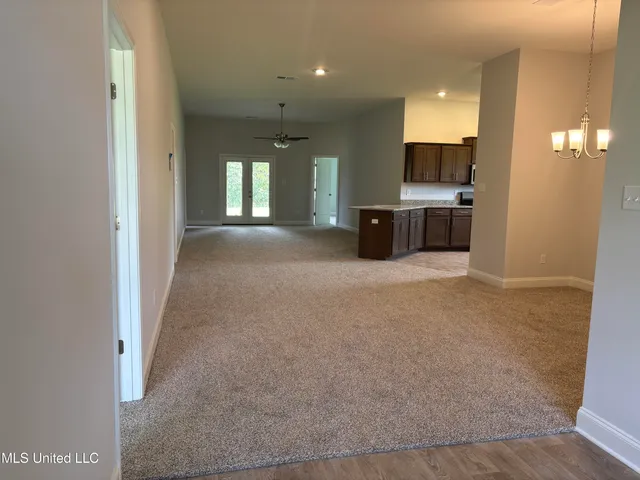 $337,900 | 327 Cardinal Lane, Senatobia, MS 38668