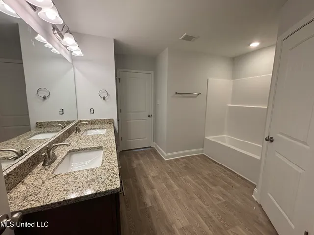 $337,900 | 327 Cardinal Lane, Senatobia, MS 38668