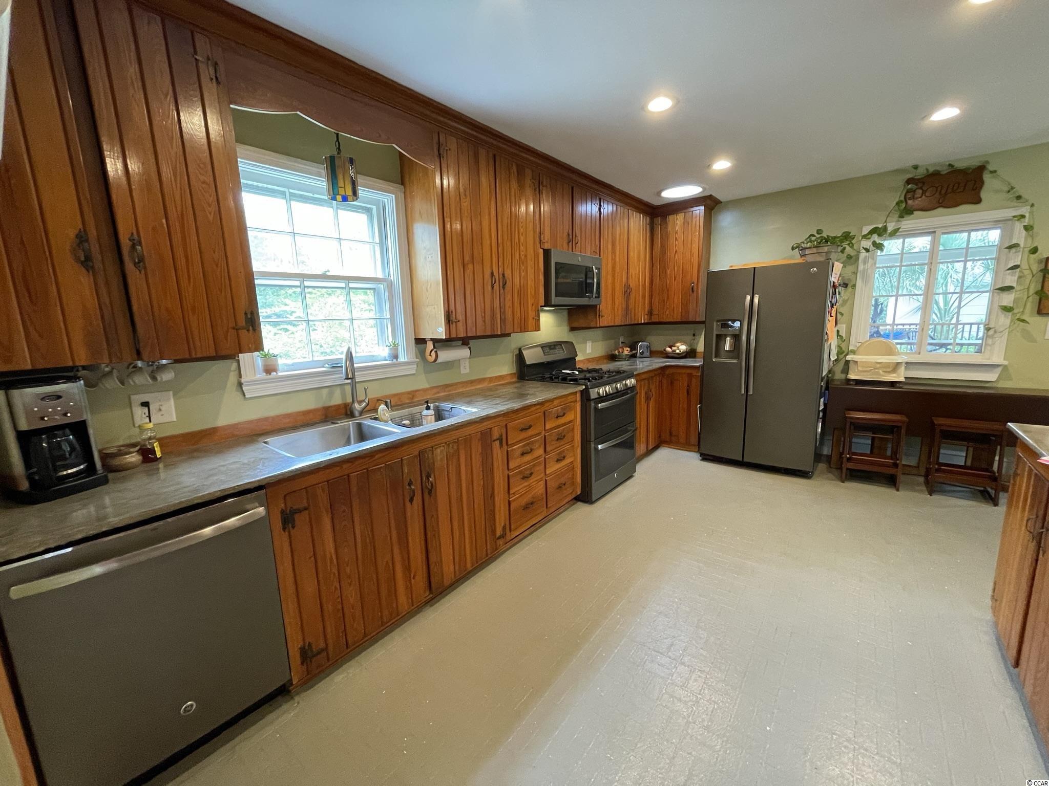 612 Highmarket Street Georgetown, SC 29440 - Photo 7 of 33 Gallery Image 7