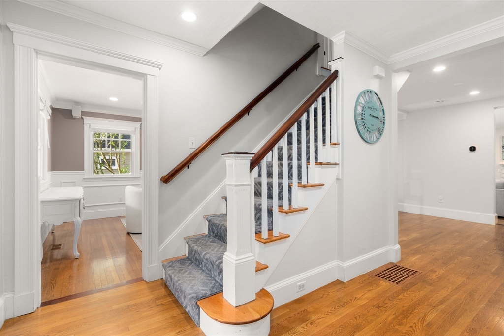 19 Mayo Avenue Needham, MA 02492 - Photo 3 of 39