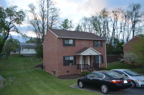 $798,500 | 628-630 D Street, Staunton, VA 24401