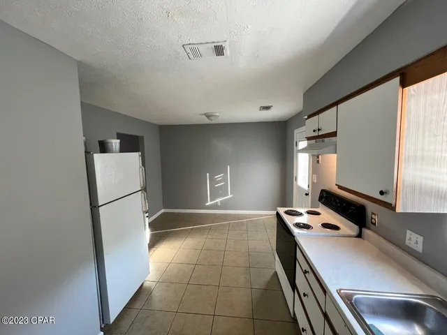 $1,550 | 101 Downing Street, Unit A, Panama City Beach, FL 32413