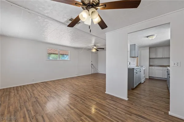 $210,000 | 390 West Thomas Avenue, Overton, NV 89040