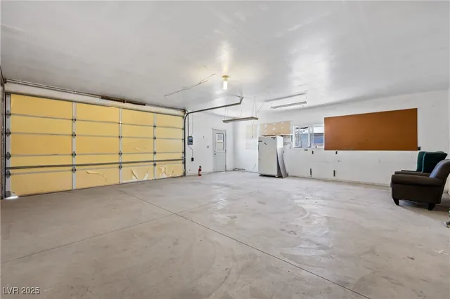 $225,000 | 390 West Thomas Avenue, Overton, NV 89040