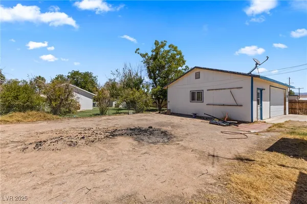 $210,000 | 390 West Thomas Avenue, Overton, NV 89040