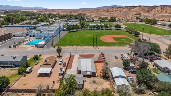 $210,000 | 390 West Thomas Avenue, Overton, NV 89040