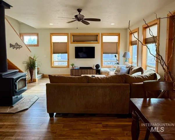 $850,000 | 241 Bald Eagle Lane, Donnelly, ID 83615