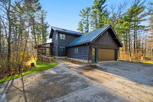 $1,100,000 | E147 North Rollofson Lake Road, Scandinavia, WI 54977