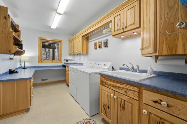 $1,100,000 | E147 North Rollofson Lake Road, Scandinavia, WI 54977