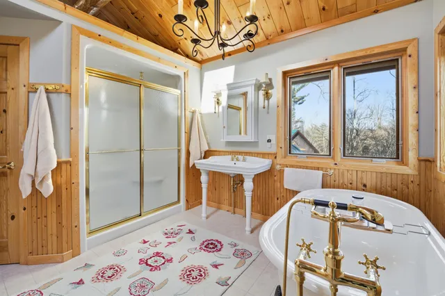 $1,100,000 | E147 North Rollofson Lake Road, Scandinavia, WI 54977