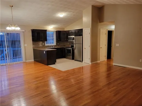 $2,800 | 15 South Locust Avenue, Unit 1, North Providence, RI 02911