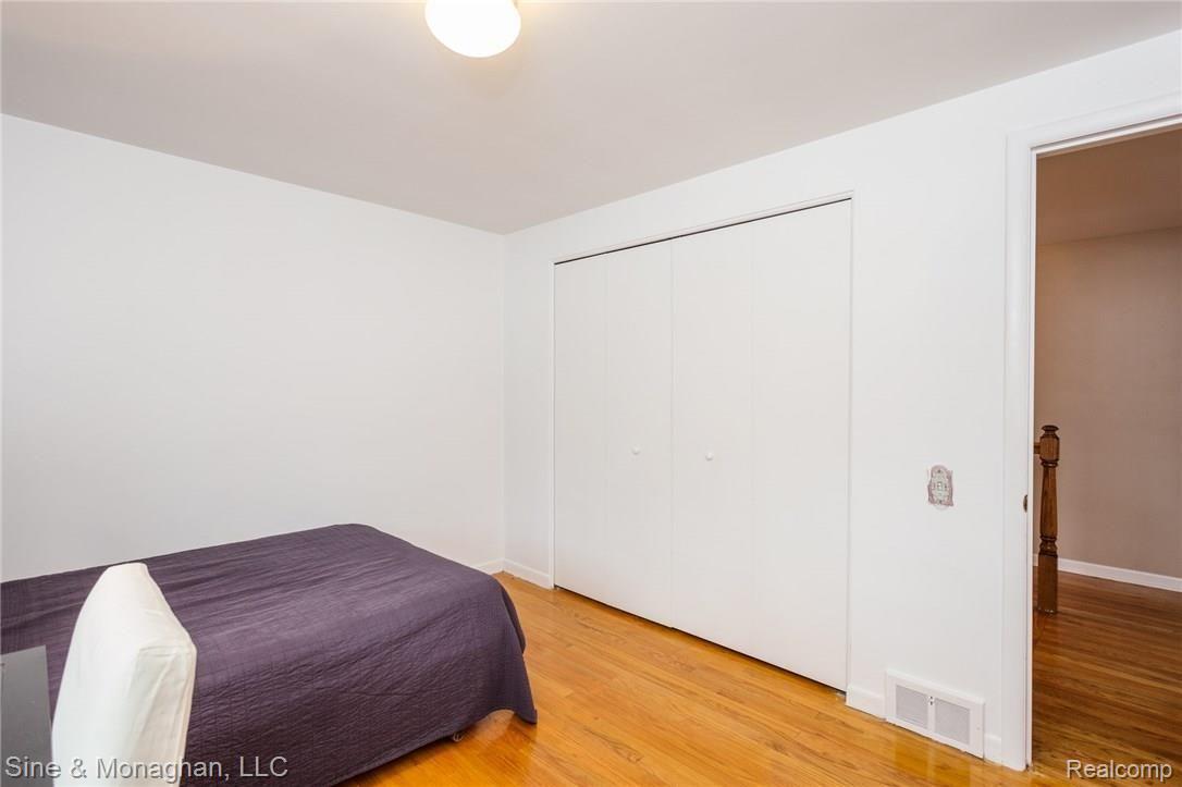 20 North Duval Road Grosse Pointe, MI 48236 - Photo 30 of 49 20 N Duval small006.jpg
