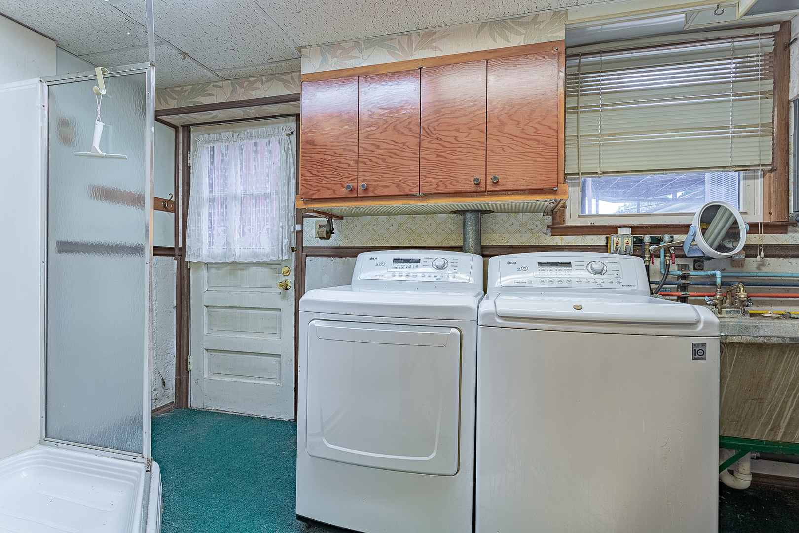 1506 West Palm Drive Mount Prospect, IL 60056 - Photo 14 of 19 a utility room with dryer and washer