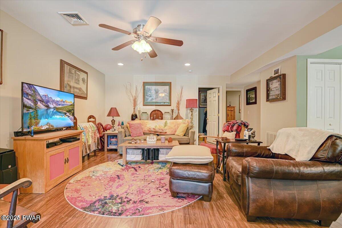 4 Ledgedale Rd Lake Lake Ariel, PA 18436 - Photo 4 of 13