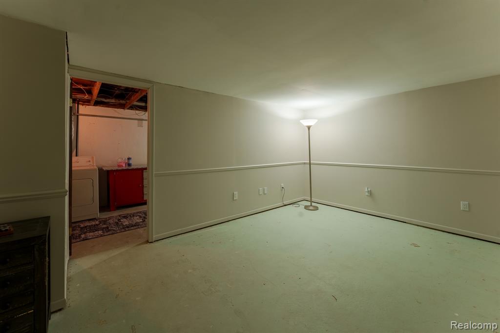 264 1st Street Rochester, MI 48307 - Photo 16 of 21 Gallery Image 16