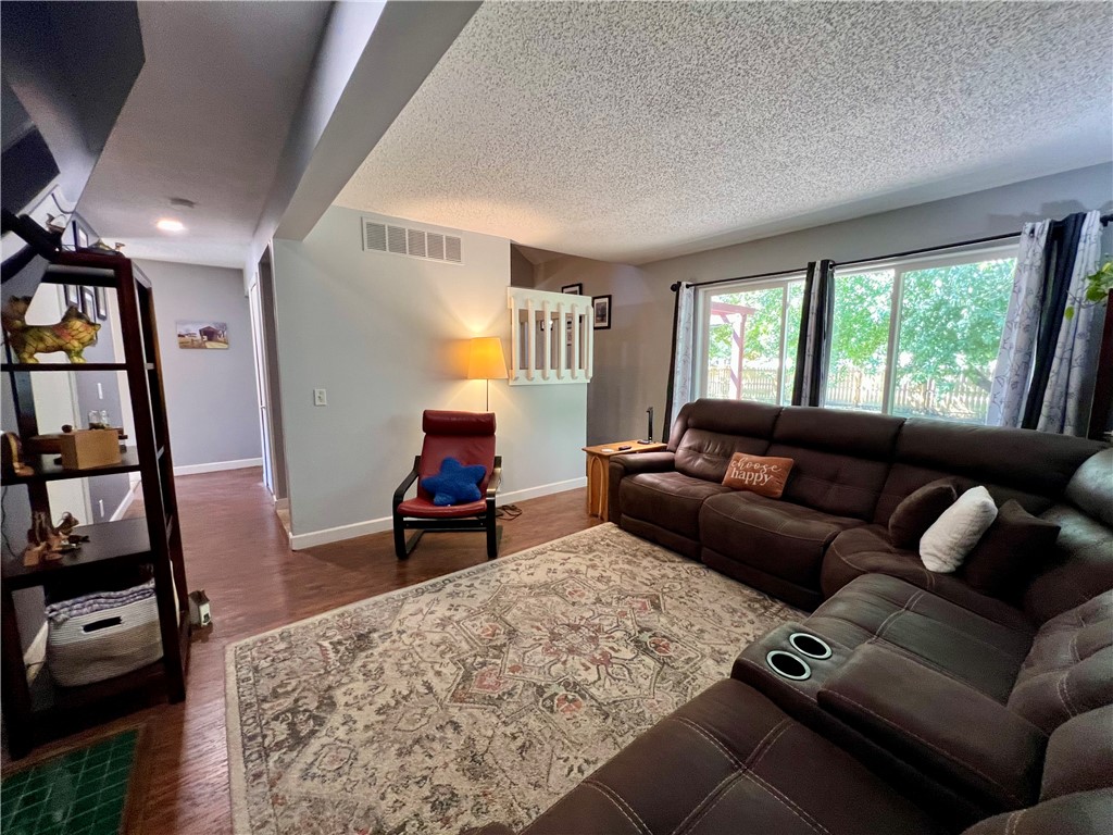 803 Irvine Road Champaign, IL 61822 - Photo 6 of 33