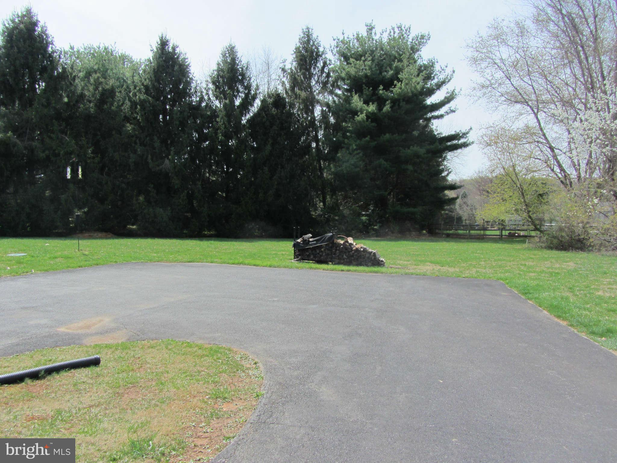 1820 Ridge Road Reisterstown, MD 21136 - Photo 26 of 27 Large Parking Pad