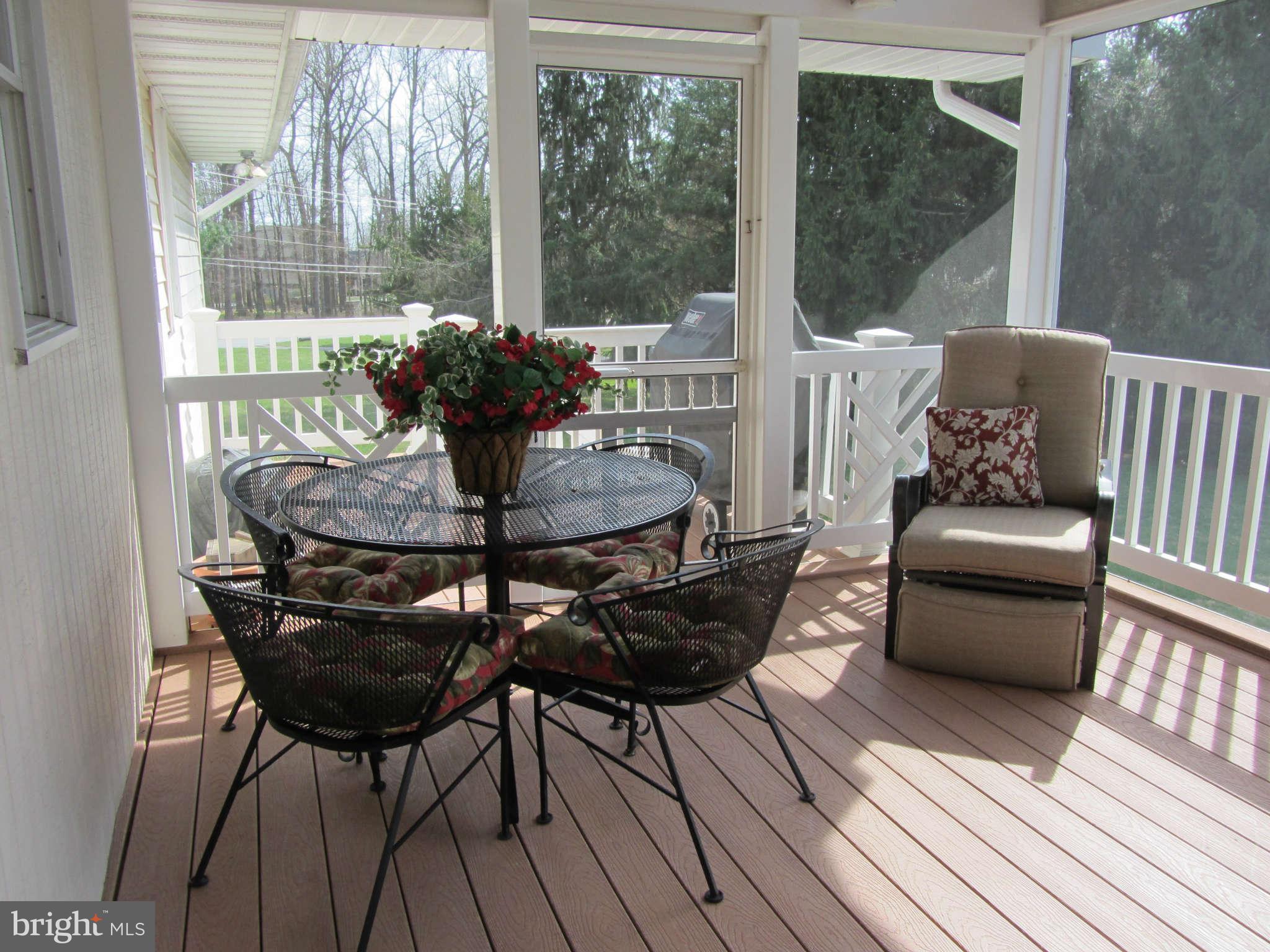 1820 Ridge Road Reisterstown, MD 21136 - Photo 9 of 27 Vinyl Composite Flooring & Vinyl Railings