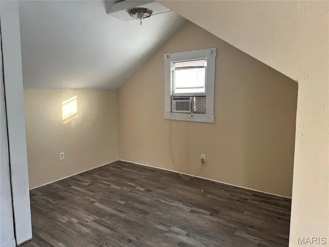 $64,000 | 404 South Vine Street, Sparta, IL 62286