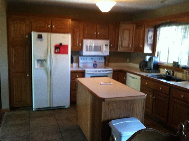 7528 Indian Road Temperance, MI 48182 - Photo 5 of 9 20402952-4.JPG