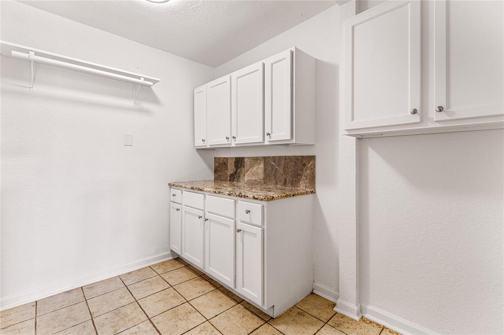 903 South Old Temple Road Lorena, TX 76655 - Photo 21 of 34