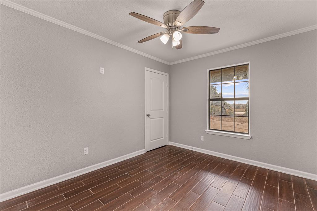 903 South Old Temple Road Lorena, TX 76655 - Photo 23 of 34