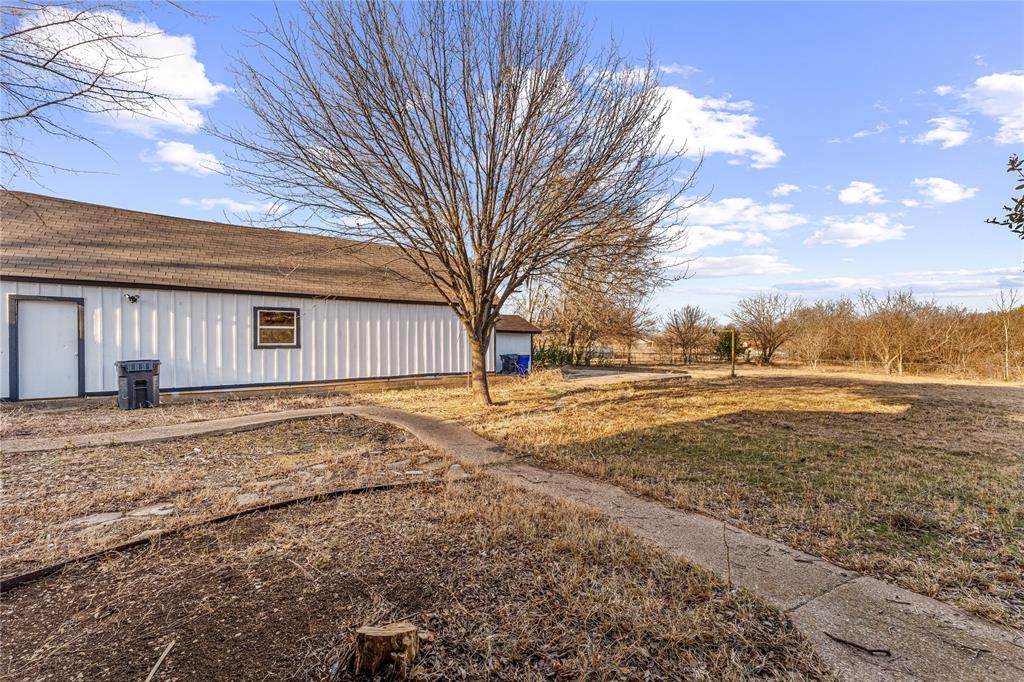 903 South Old Temple Road Lorena, TX 76655 - Photo 29 of 34