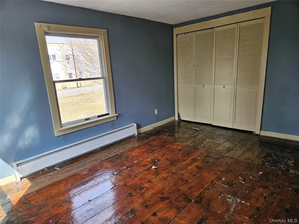 $3,400 | 42 Barcelow Street, Port Jervis, NY 12771