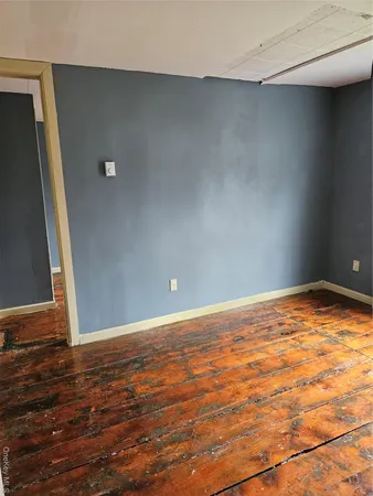 $3,400 | 42 Barcelow Street, Port Jervis, NY 12771