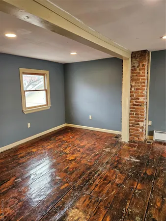 $3,400 | 42 Barcelow Street, Port Jervis, NY 12771