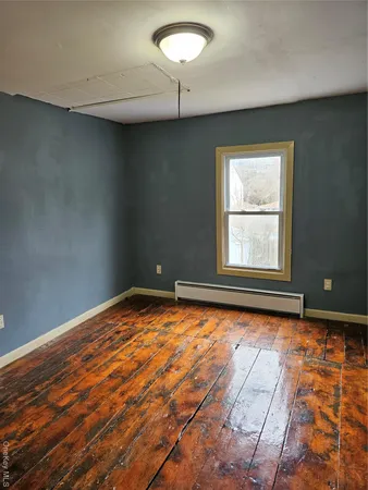 $3,400 | 42 Barcelow Street, Port Jervis, NY 12771