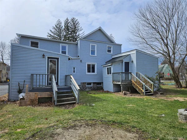 $3,400 | 42 Barcelow Street, Port Jervis, NY 12771
