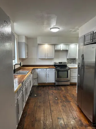 $3,400 | 42 Barcelow Street, Port Jervis, NY 12771