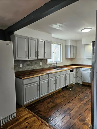 $3,400 | 42 Barcelow Street, Port Jervis, NY 12771