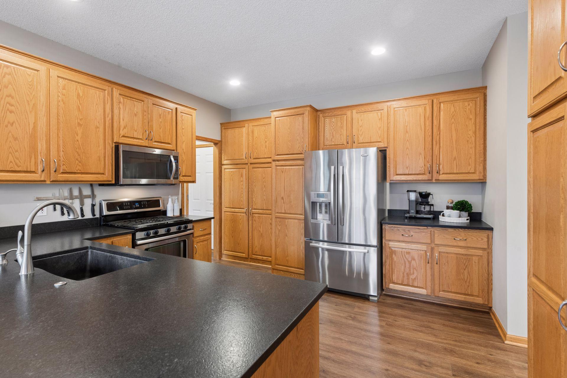 15375 75th Place North Maple Grove, MN 55311 - Photo 9 of 44