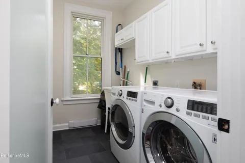 $1,295,000 | 94 West Avenue, Great Barrington, MA 01230