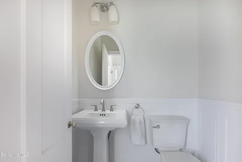 $1,295,000 | 94 West Avenue, Great Barrington, MA 01230