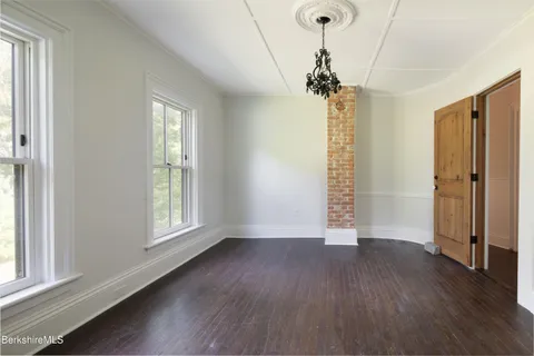 $1,295,000 | 94 West Avenue, Great Barrington, MA 01230