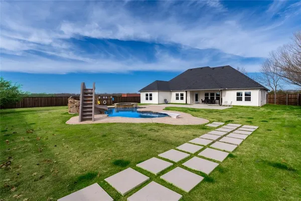 $1,400,000 | 1012 Farm To Market 36, Greenville, TX 75401