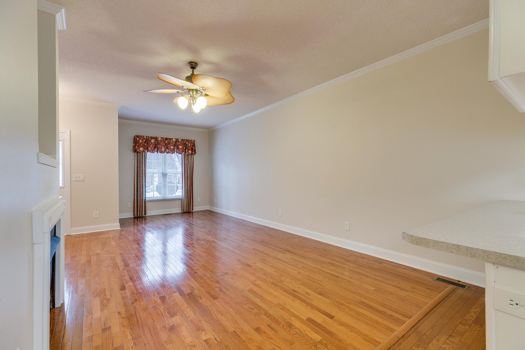 34 Cherokee Ridge Court, Unit 34 Johnson City, TN 37604 - Photo 11 of 33 011