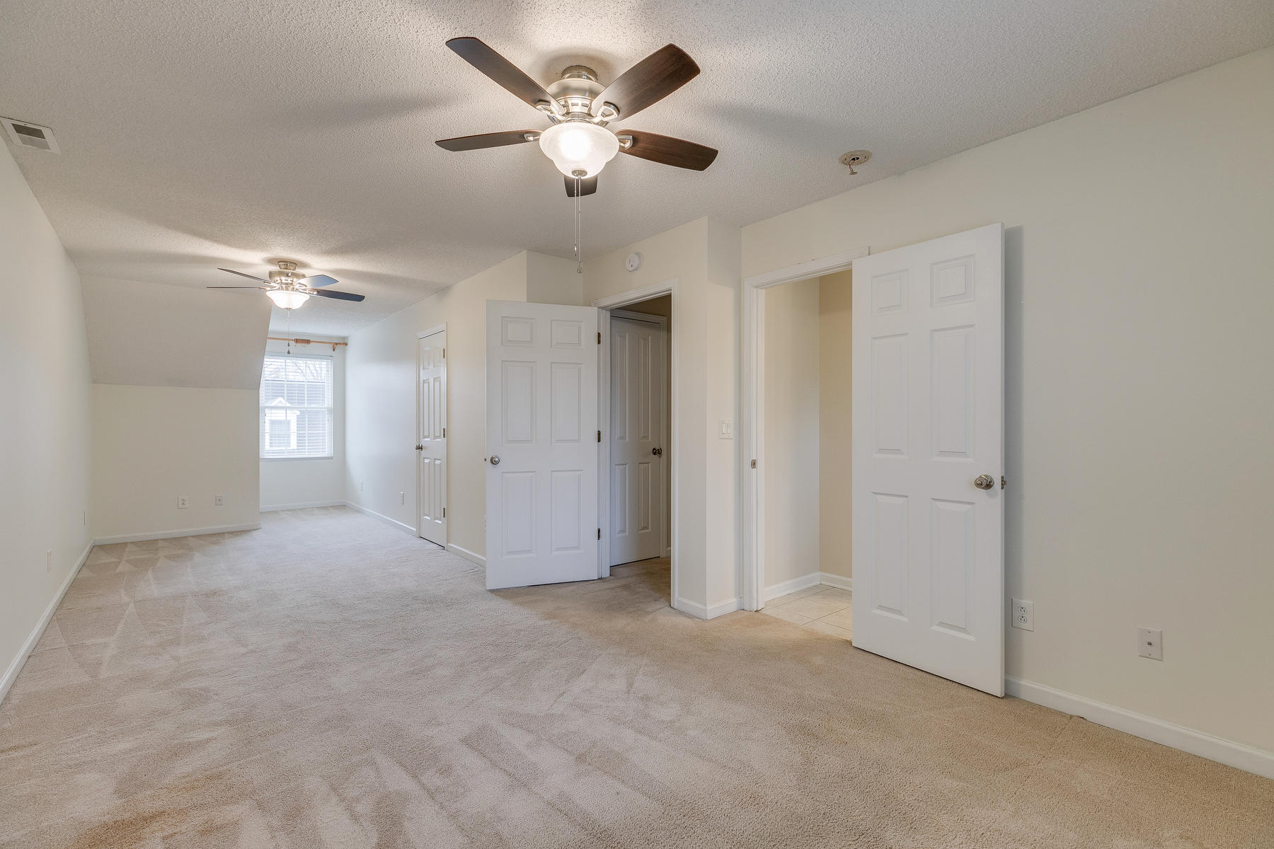 34 Cherokee Ridge Court, Unit 34 Johnson City, TN 37604 - Photo 26 of 33 028