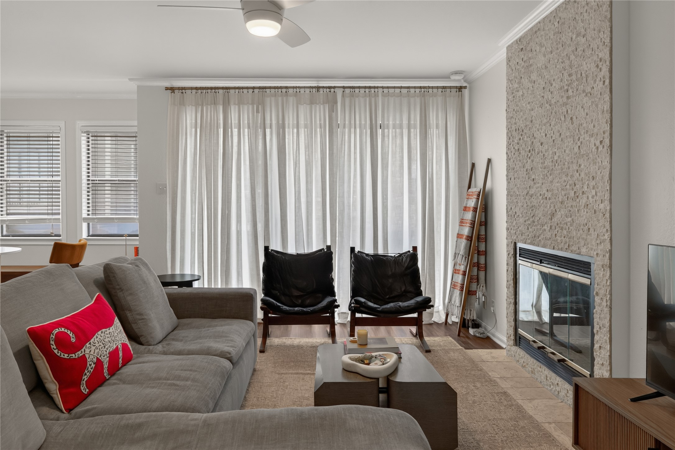 3845 Ranch Road 2222, Unit T2 Austin, TX 78731 - Photo 15 of 34 Gallery Image 15